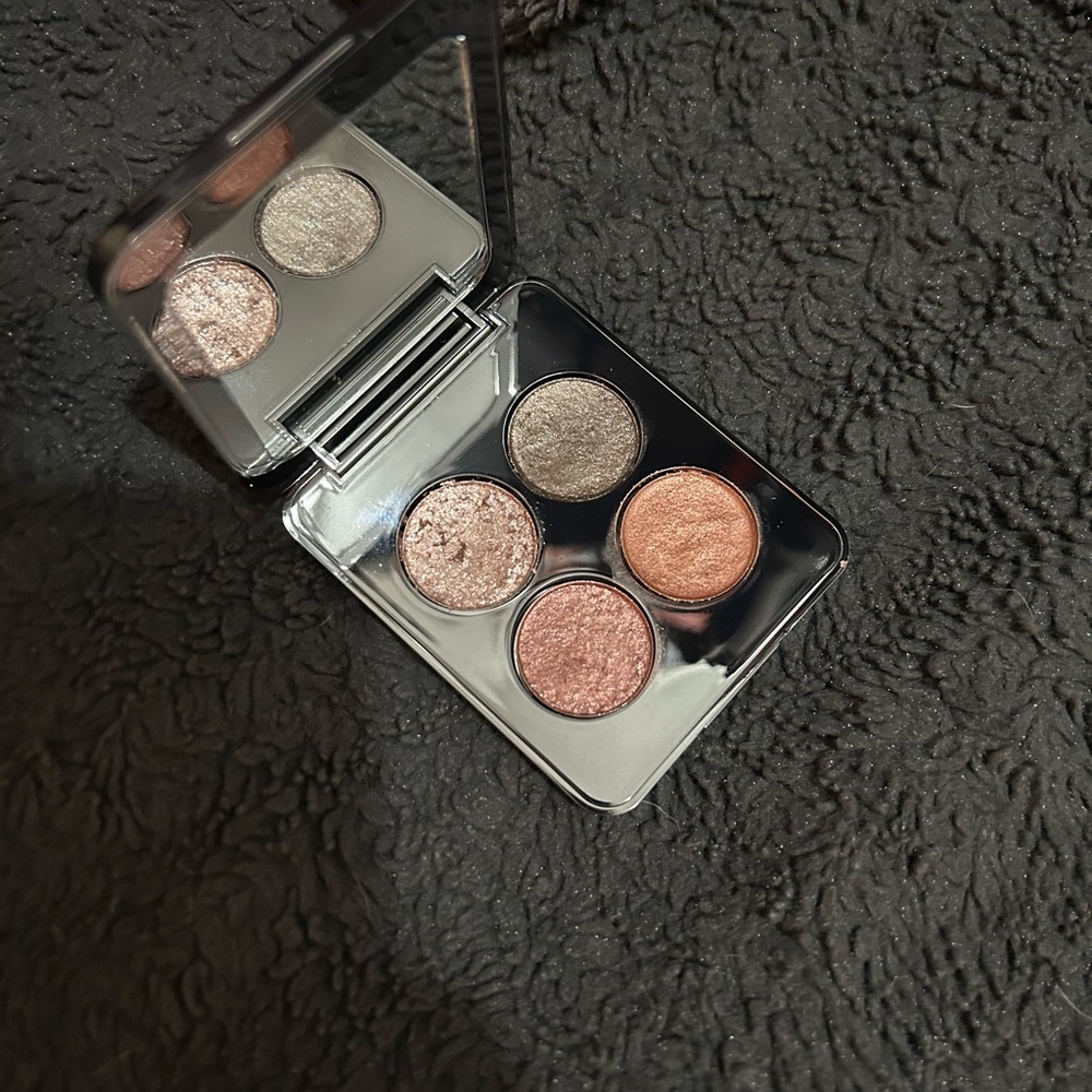 Roen 11:11 palette